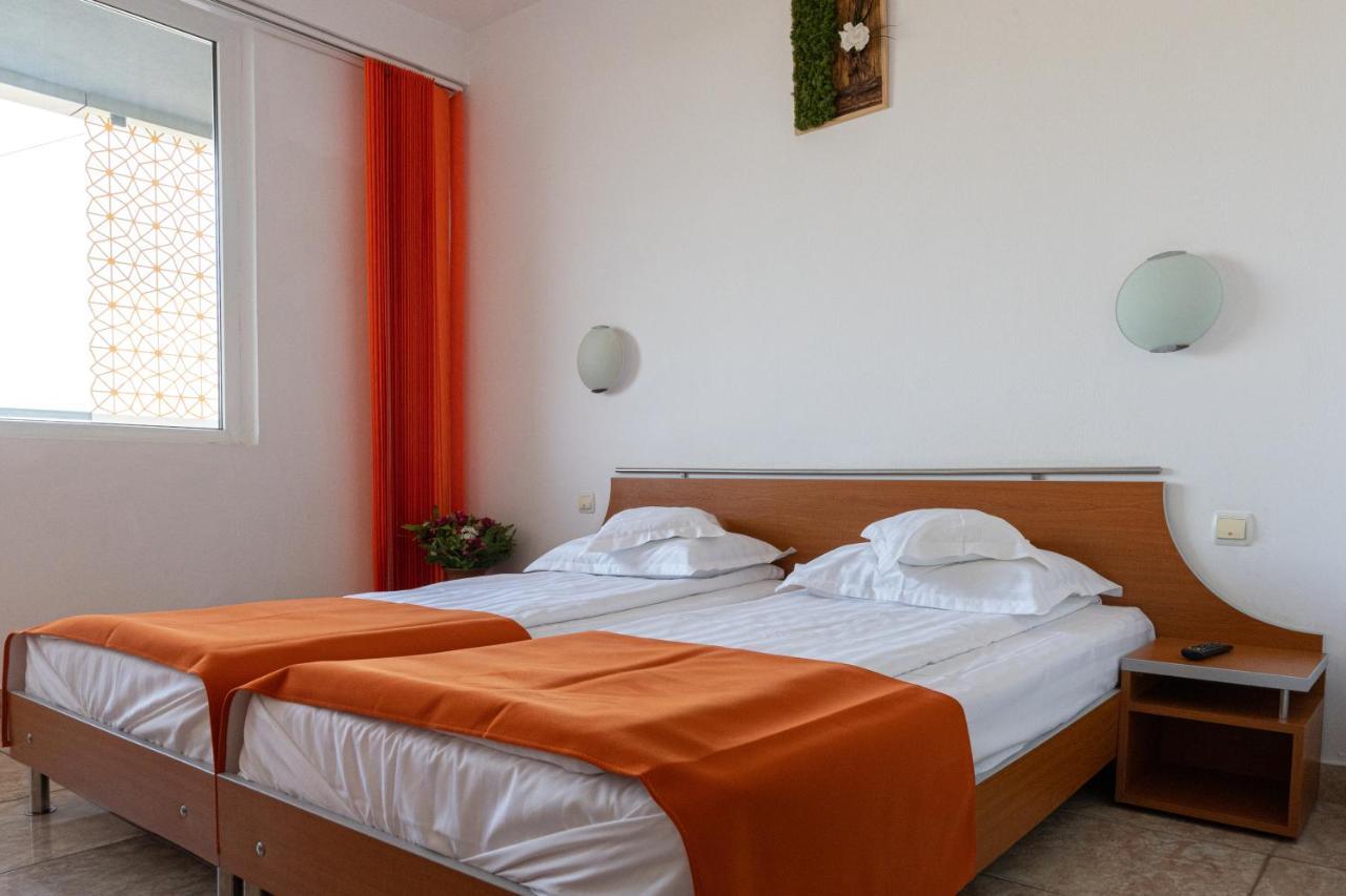 Hotel Dunarea Mamaia Esterno foto